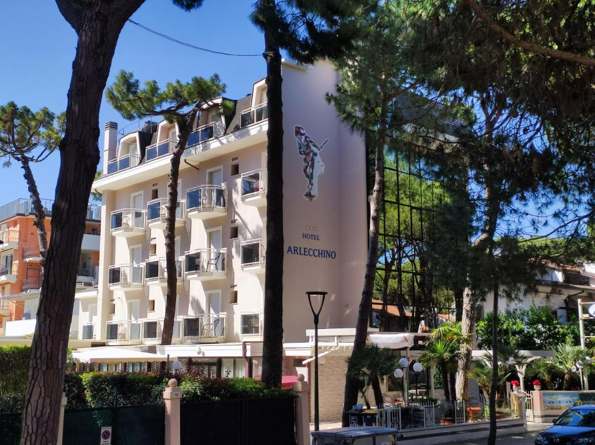 Hotel Arlecchino Milano Marittima Exterior photo
